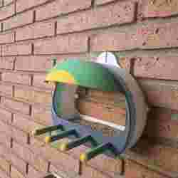 Bird feeder