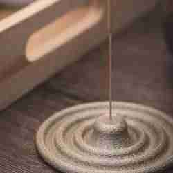 Incense stick holder round waves