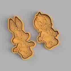 Looney tunes cookie cutter x2