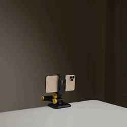 ELEGANT MINIMALIST TRIPOD FOR TABLE