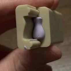 Bead roller Flower Vase 1