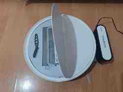 Cleaning tool for brushes | Comb for robotic vacuum