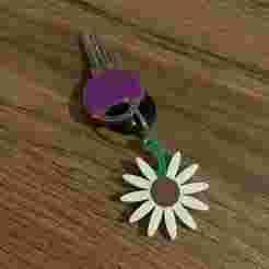 Daisy Keychain – 3D Printable Flower Keyring