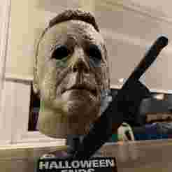 Halloween Ends ToTS Mask Display (Compatible with 'Halloween Ends Knife')
