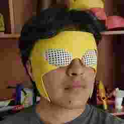 Invincible Mask / Mascara de Invencible