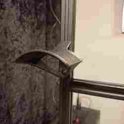 Headphone / headset hanger for 2020 extrusions