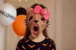 Hello Kitty Scream Mask