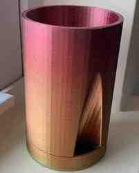 Self watering planter
