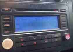volkswagen radio sound volume button