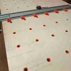 JIG FOR WOODWORKIN TABLE HOLES
