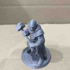Theranis, Primal Elf Monk – Free 3D Printable Fantasy Figurine (80mm Scale, Collector Display Model)