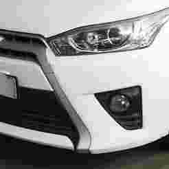 toyota yaris 2015 hatchpack fog light