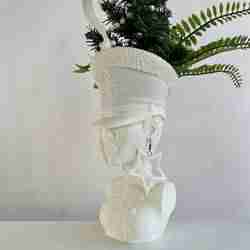 MISS NUTCRACKER PLANTER